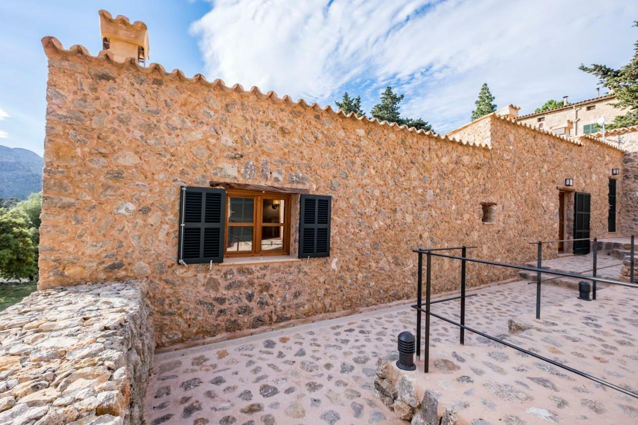 Agroturismo Son Alzines Lluc Exterior photo