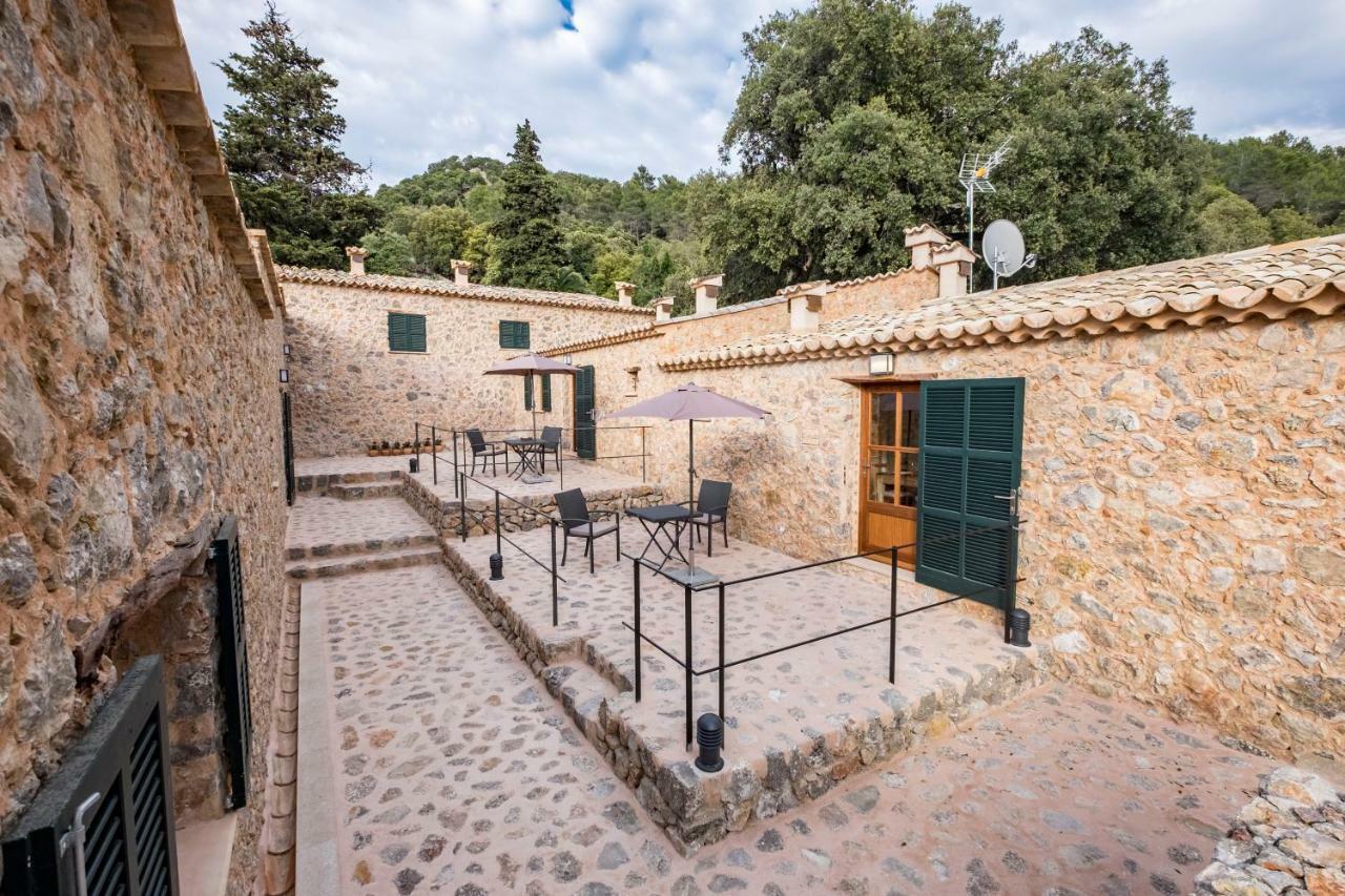 Agroturismo Son Alzines Lluc Exterior photo