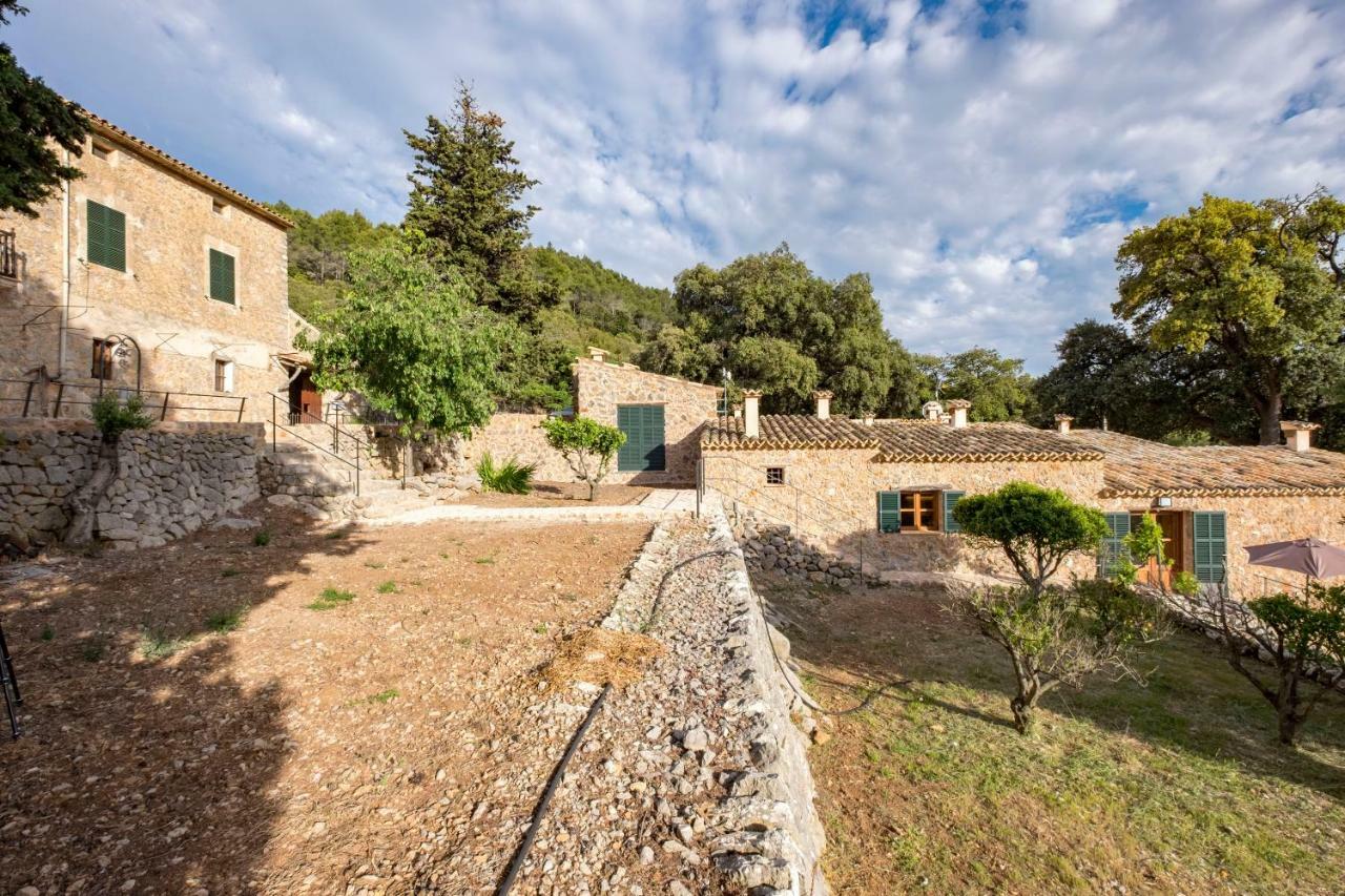 Agroturismo Son Alzines Lluc Exterior photo