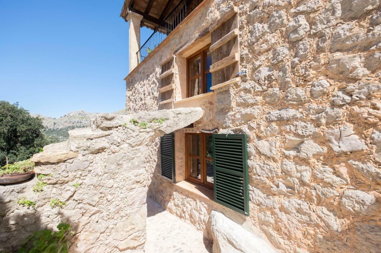 Agroturismo Son Alzines Lluc Exterior photo