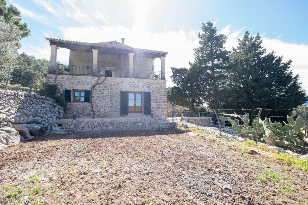 Agroturismo Son Alzines Lluc Exterior photo