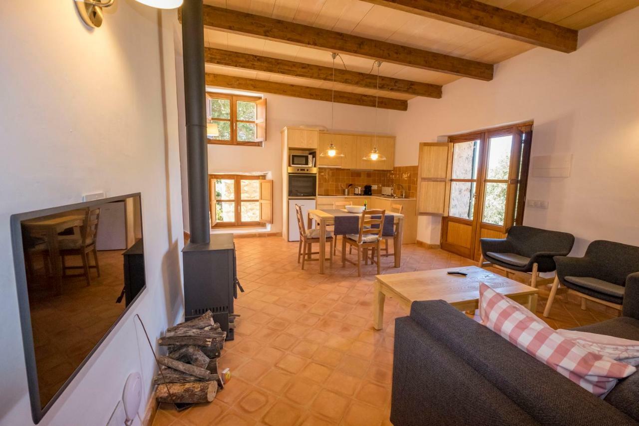 Agroturismo Son Alzines Lluc Exterior photo