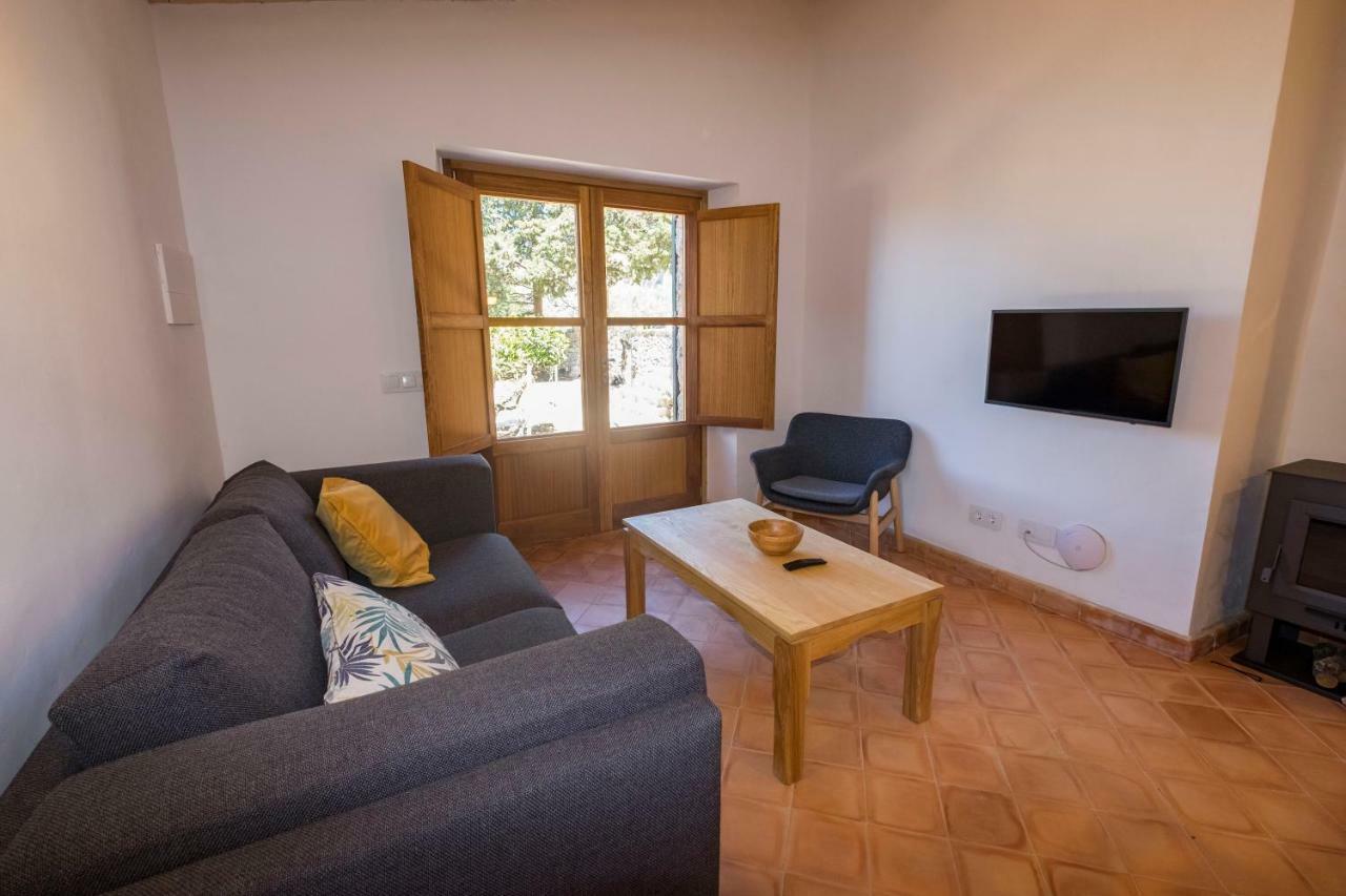 Agroturismo Son Alzines Lluc Exterior photo